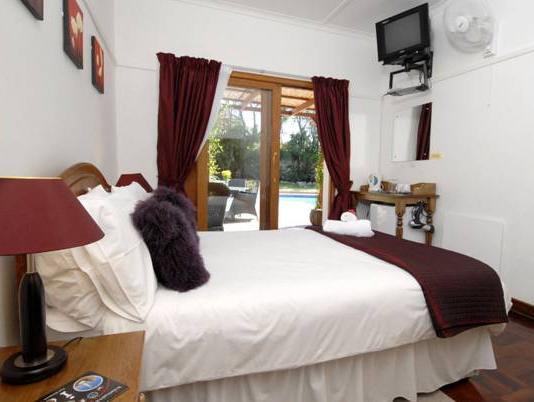 Eltham Lodge Port Elizabeth Exterior photo