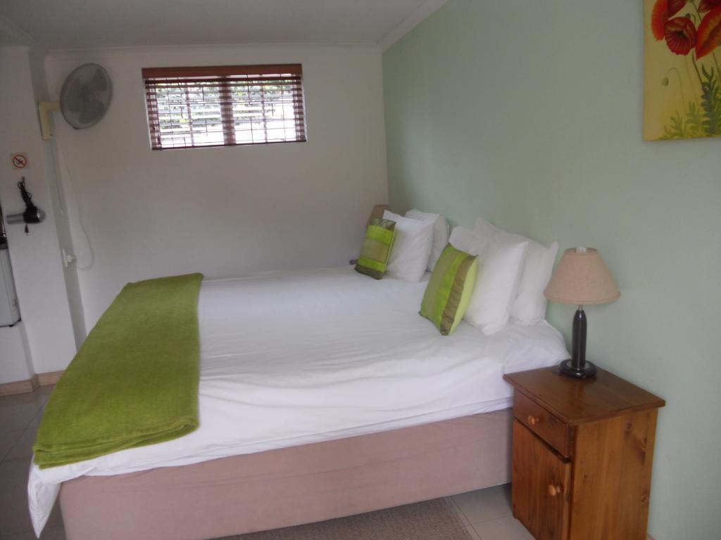 Eltham Lodge Port Elizabeth Exterior photo